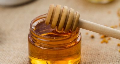 wooden-dipper-natural-honey_23-2148346672