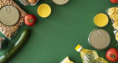 vid-sverhu-na-kucu-svezih-produktov-dla-pozertvovania